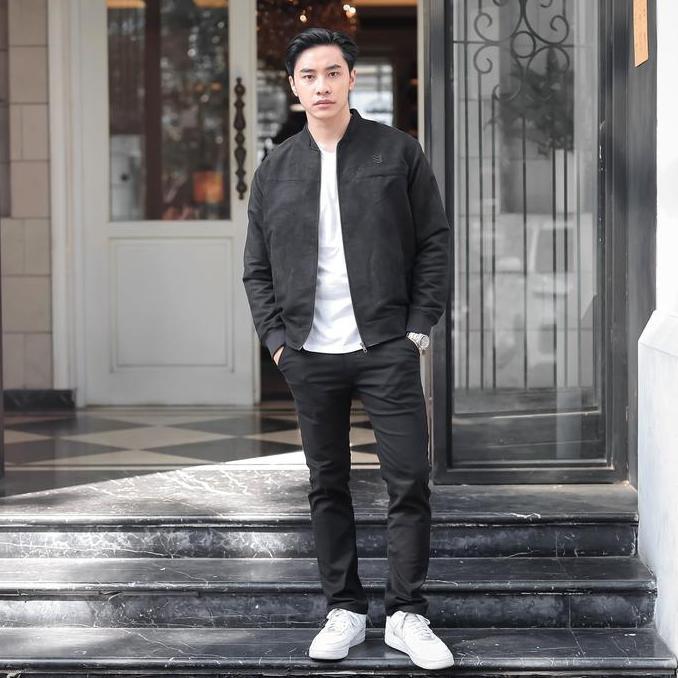 Hombre- New- Delibra Jaket Suede Black