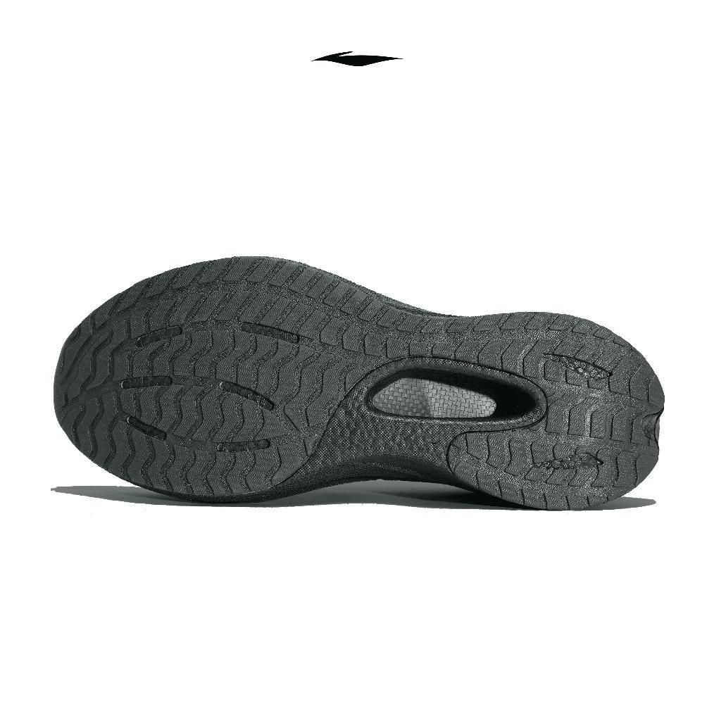 BEST SALE Sepatu Running Lycan Sonic Pro 1.0  Black / Black