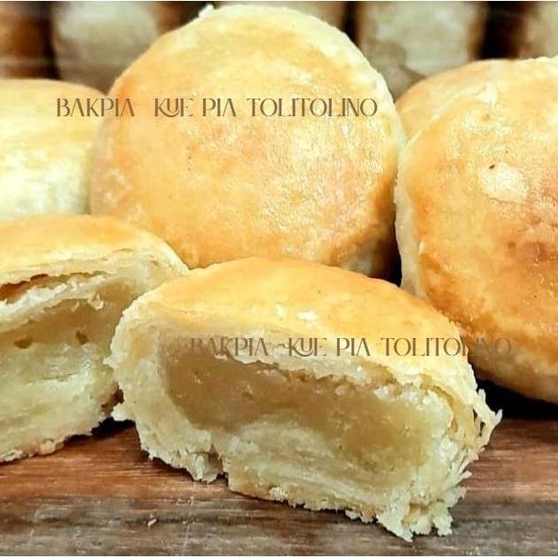 Bakpia Kacang Ijo Hijau Tolitolino  Enak HALAL Lezat Toples Isi 10 Cemilan Snack Kue Pia Kering Khas