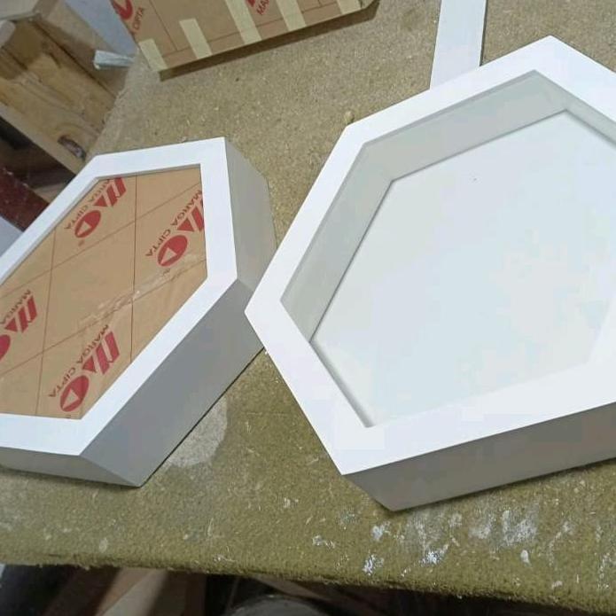 Frame Pigura Mahar Hexagonal Segi Enam