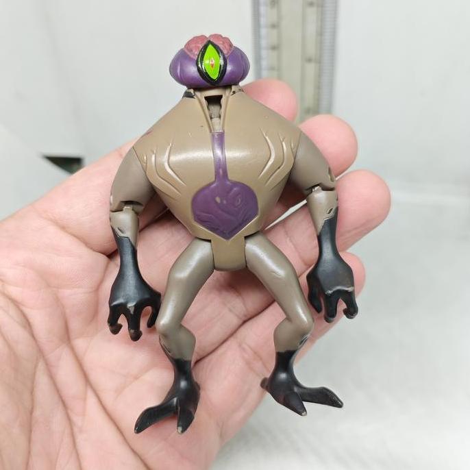ACTION FIGURE 4' BEN 10 ALIEN FORCE DNALIEN DNA ALIEN ORIGINAL BANDAI PS99