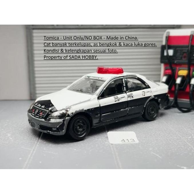 TOMICA NO 32 TOYOTA CROWN PATROL CAR UNIT ONLY JUNK MIX99
