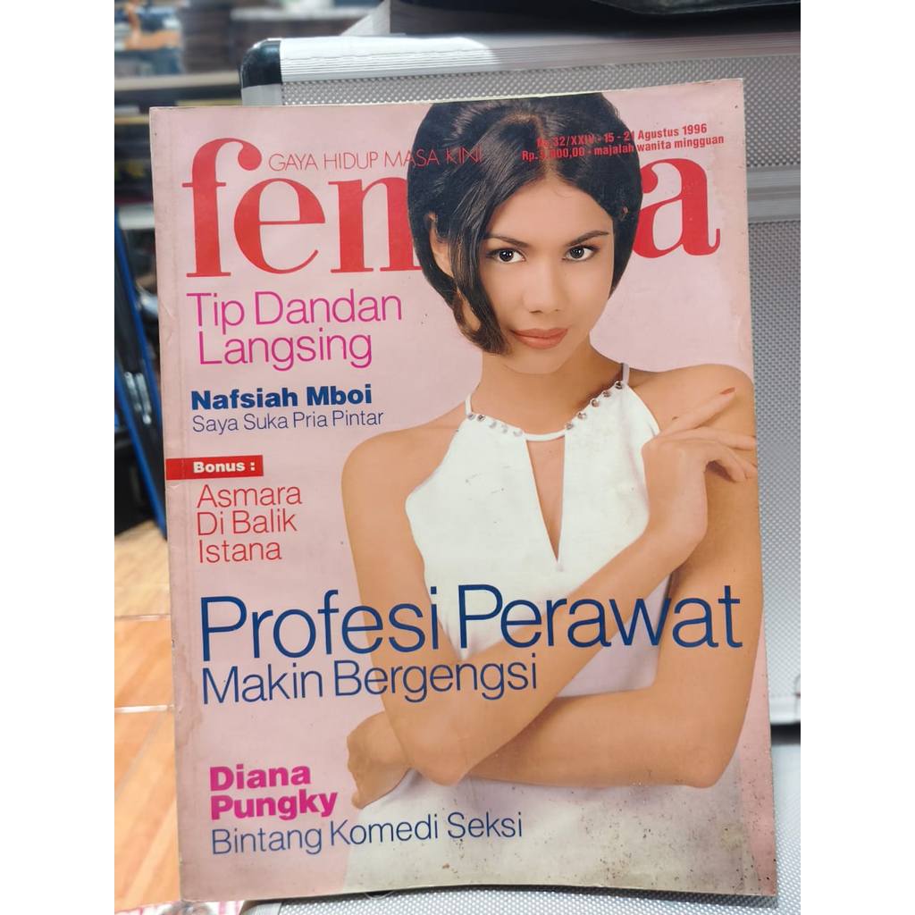 MAJALAH FEMINA LAWAS JADUL LARAS KHAS ITALIA PROFESI PERAWAT 28