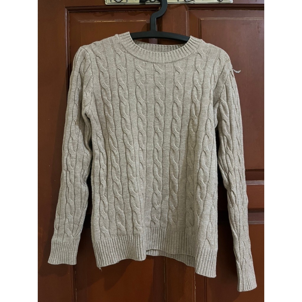 PRELOVED | Cable Knit Taupe