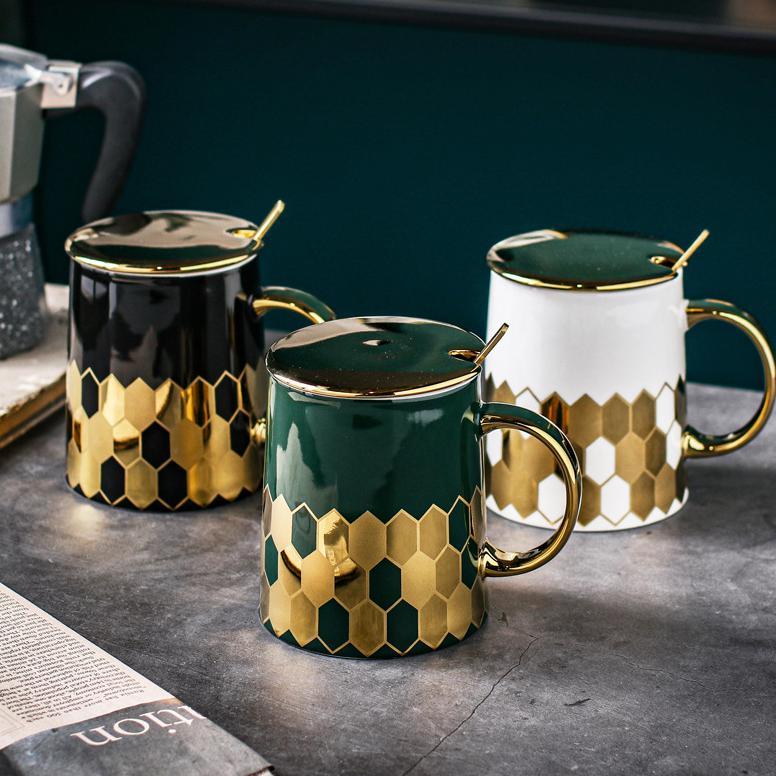 Gelas Minum Set Keramik Motif Segi Enam Dengan Tutup Dan Sendok Gold/ Ceramic Mug Set With Cup Lid G