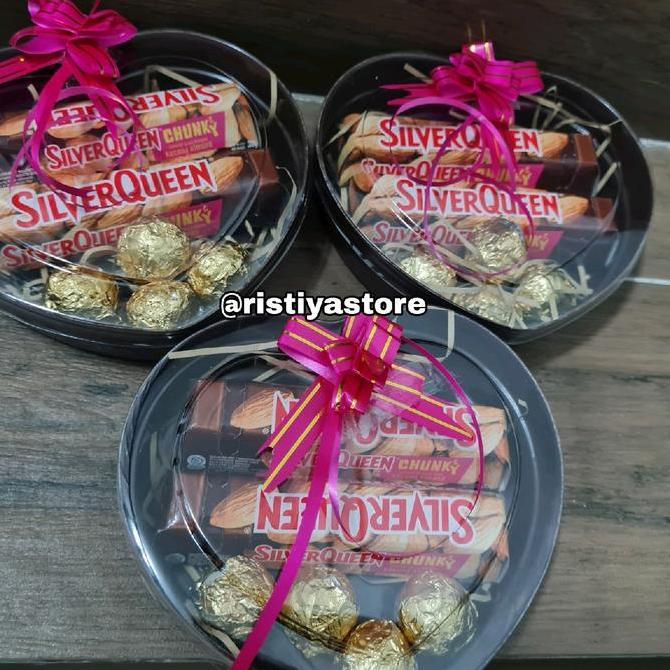 Silverqueen Chunkybar/paket coklat Kemasan Love