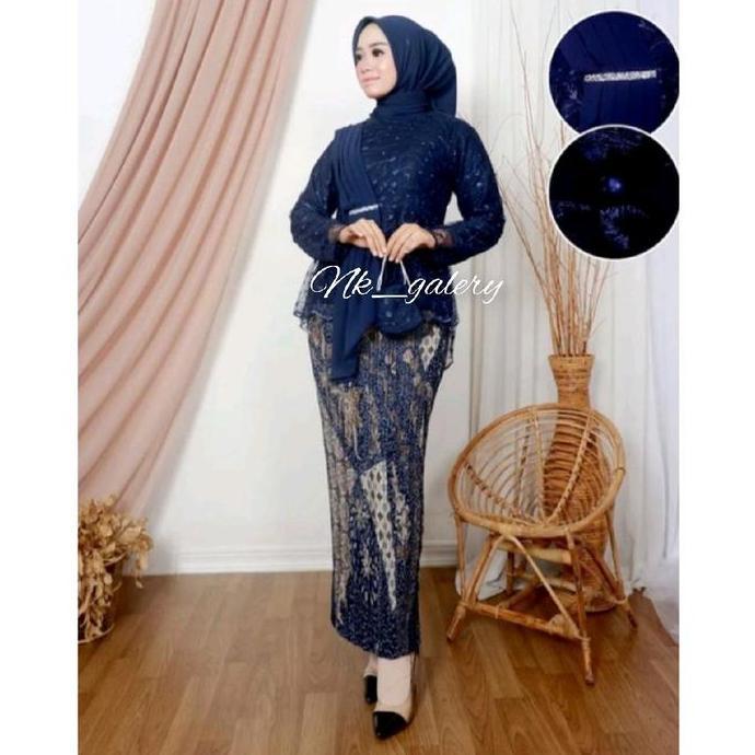 Hadirpopuler- Couple Kebaya Modern Navy Batik Saroja Navy- Baju Setelan Kebaya Payet Pasangan Sarimb