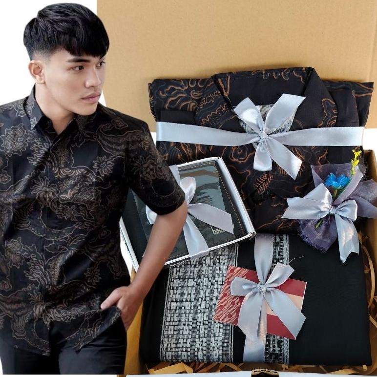 Hampers Kado Batik Paket Muslim Hadiah Untuk Cowok
