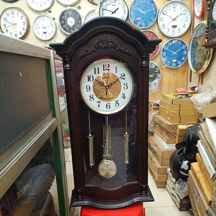 Jam Dinding Klasik Kuno Bunyi setiap Jam bandul goyang