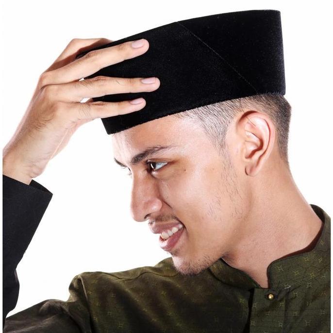 Kopiah Dewasa Gajah Mas Hitam Songkok Polos Peci Nyaman Muslim Haji Motif Kain Beludru Berkualitas T