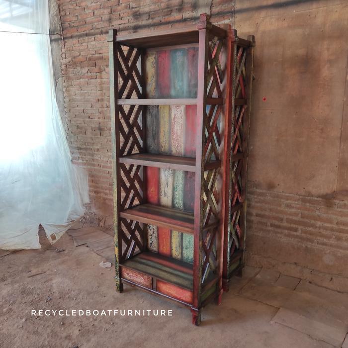 Rak Buku Jati Skandinavian Vintage 4 Tundan Model Kayu Bekas Kapal