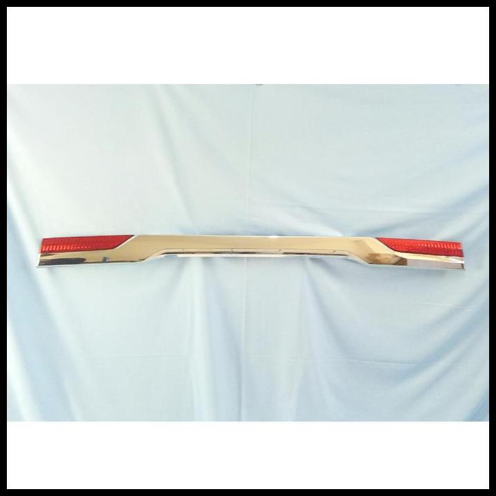 DISKON TRUNK LITE + REFLECTOR INNOVA GRAND TAHUN 2012 - 2015 (TRUNK LID) 