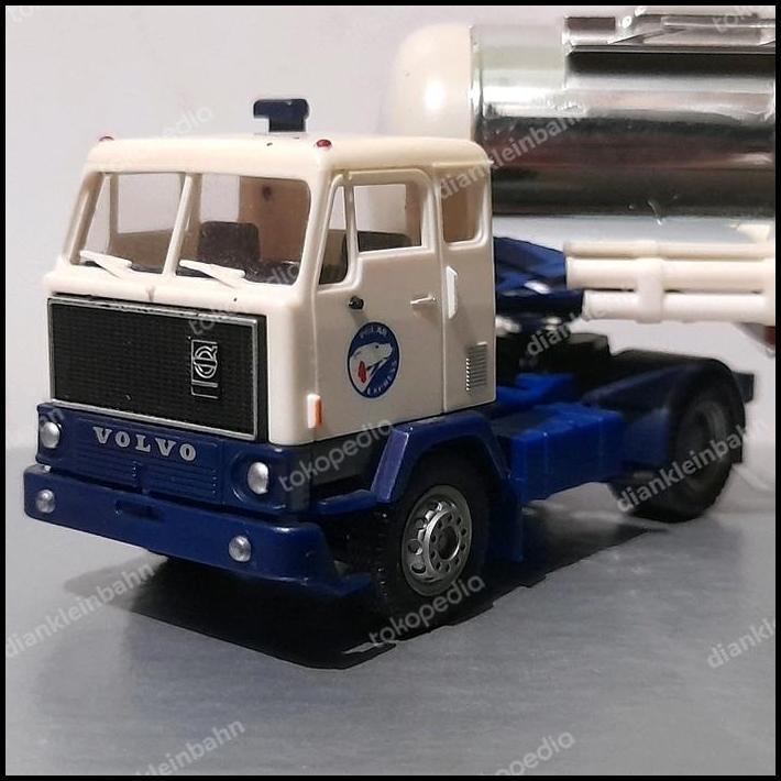 TERBARU HERPA SKALA 1:87 - VOLVO TRUCK F89 PUTIH LIVERY POLAR EXPRESS F89-02 