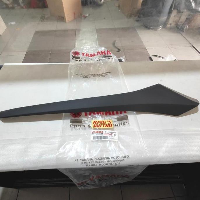 Mole Side Sirip Mole Side Sirip Xmax B74 Hitam X-Max Doff Kanan