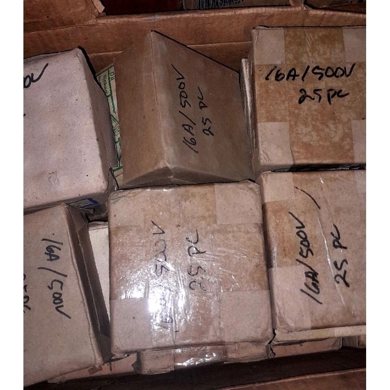SekringBatuFuseBoxSikringKeramicJadul16A-500V Isi 25Pcs Ready
