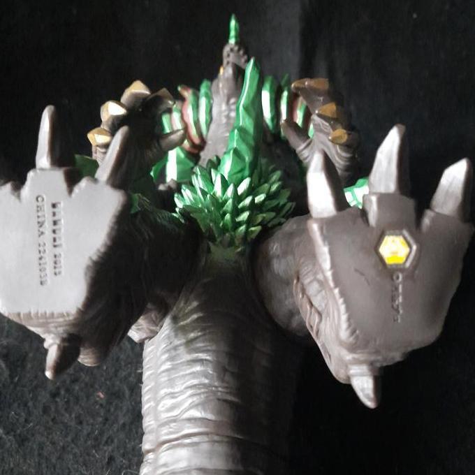 Ultra Monster Series DX Earth Gomora by Bandai