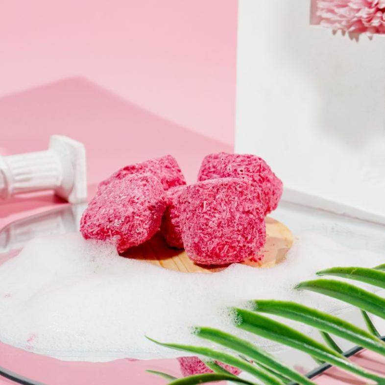 HOT PRODUCT Bubble Bath Bomb 10 Cube Strawberry Milkshake Busa Melimpah Wangi Segar | Spa Mandi Busa