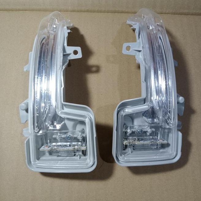 Lampu Sen Spion Xpander Original.