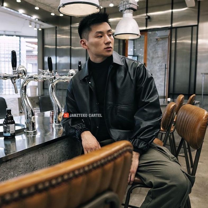 EXCLUSIVE JNK X MINJON - JAKET PRIA BOMBER TACTICAL OVERSIZE RETRO BAHAN SEMI KULIT SINTETIS VIENA F