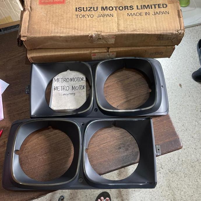 ORIGINAL Grill lampu Chevrolet Luv KBD25 KBD 25 rambang gril totok