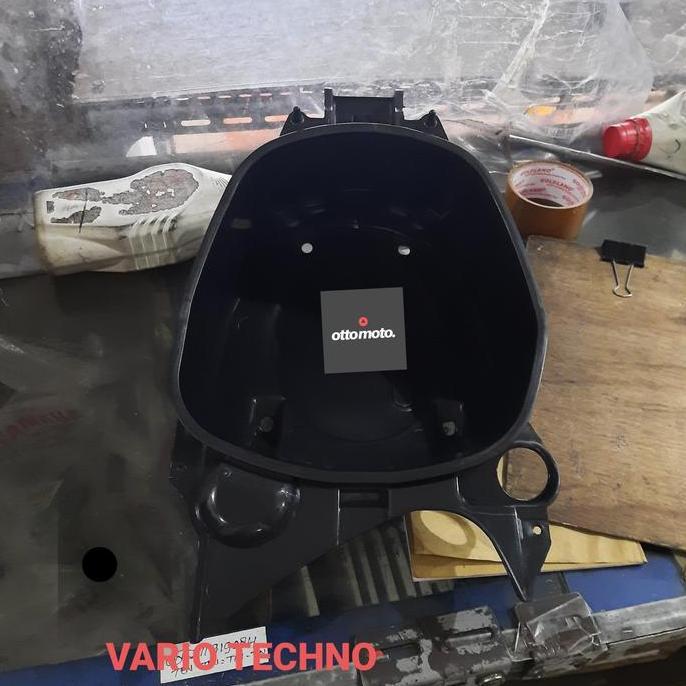 NEW BOX BAGASI DALAM VARIO 110 TECHNO CBS 2010 ORI