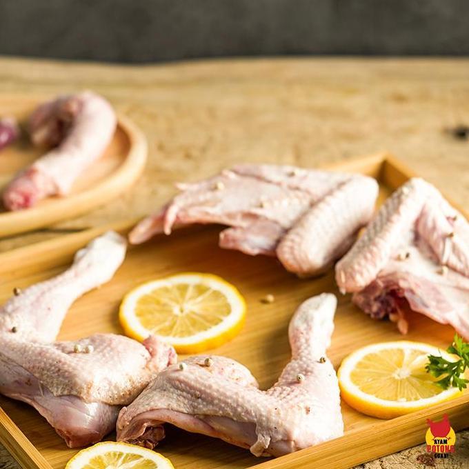 Enyama- Ayam Pejantan/Ayam Potong Segar 9 Ons (Hidup)