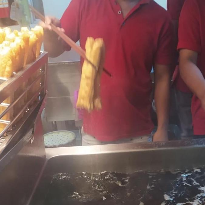 cakue asli Peneleh pasar atom