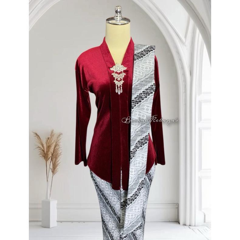 STARPEDIASHOP SETELAN KEBAYA KARTINI ENCIM BLUDRU / KEBAYA + SELENDANG + JARIK MOTIF LERENG SOGAN PU