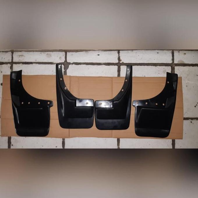 Mud Guard Roda Isuzu Panther Kotak