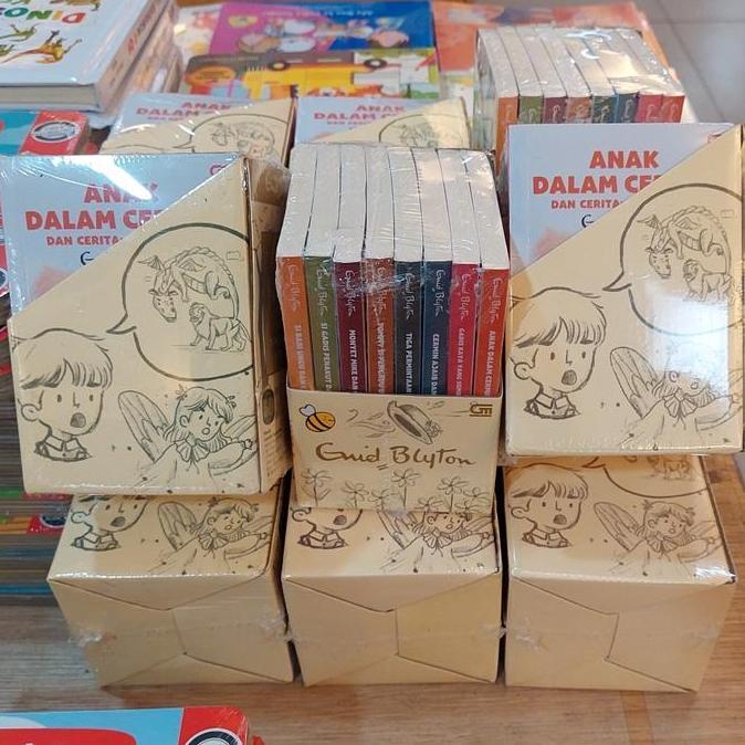 New Box Set Buku Seri Kumbang 8 Buku Enid Blyton