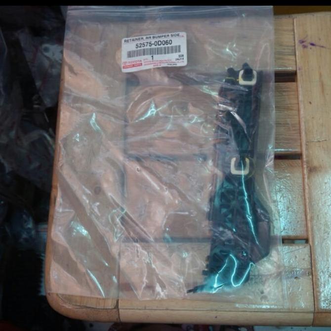 NEW BRACKET BREKET BUMPER BEMPER BELAKANG YARIS 2006-2012 ORI