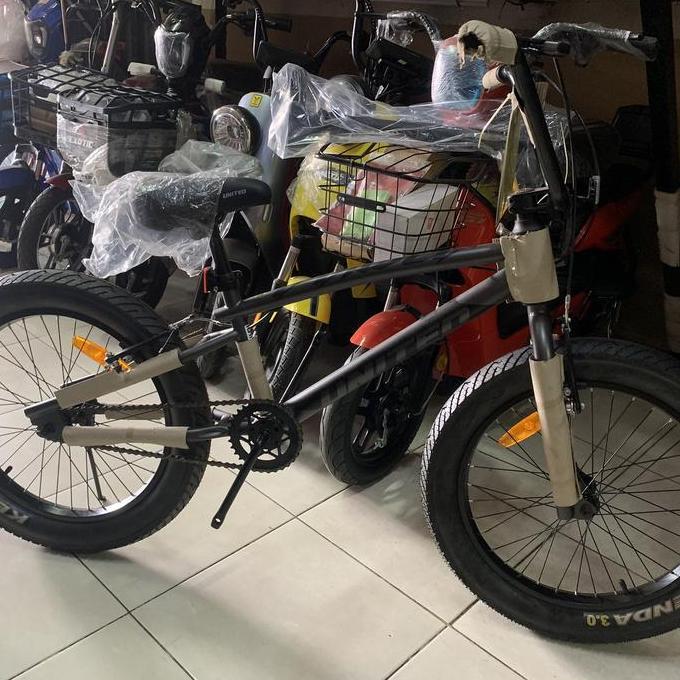 Sepeda BMX 20 United Dbased 7 Tahun Sampai Dewasa