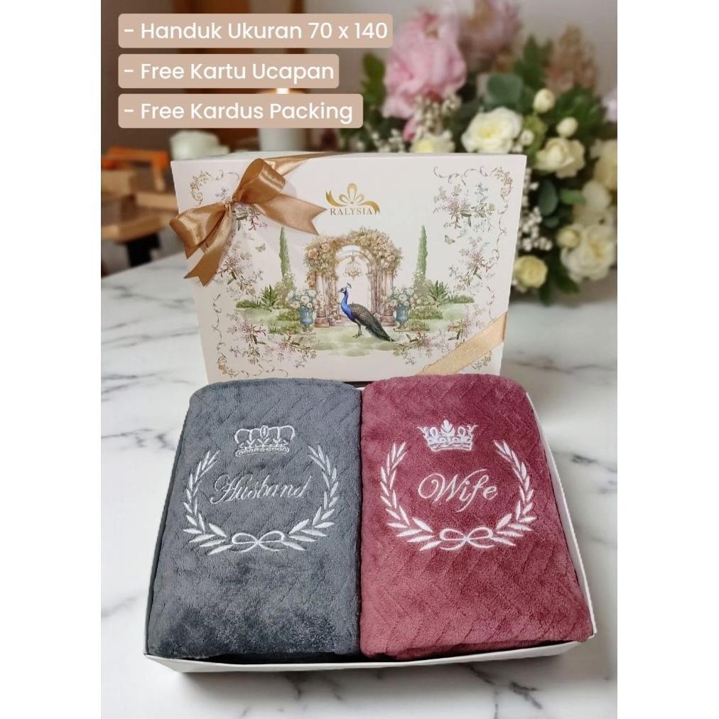 Hampers Handuk Couple Wedding Box | Handuk Label & Bordir Husband Wife (HW) | Hampers Handuk Pernika