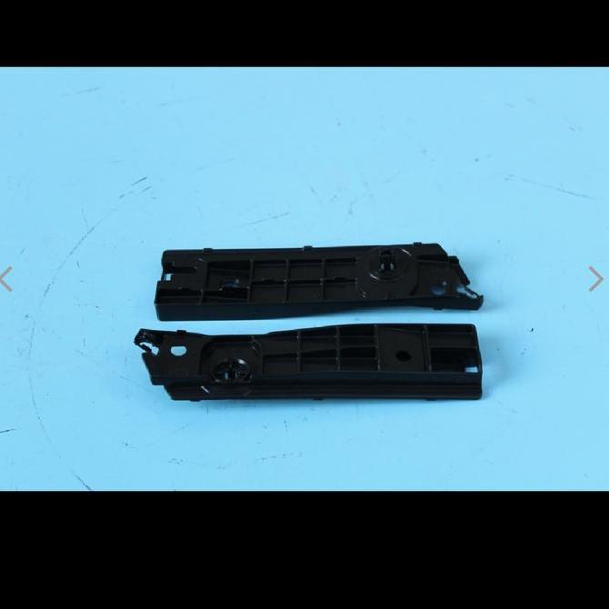 BRACKET BUMPER TENGAH INNOVA REBORN / PENDEK READY