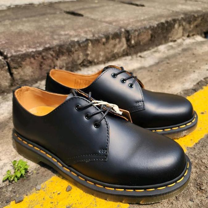 Sepatu Docmart Boots Pria 1461 black smooth low 3 Hole Ultimate PK Quality classic smooth leather