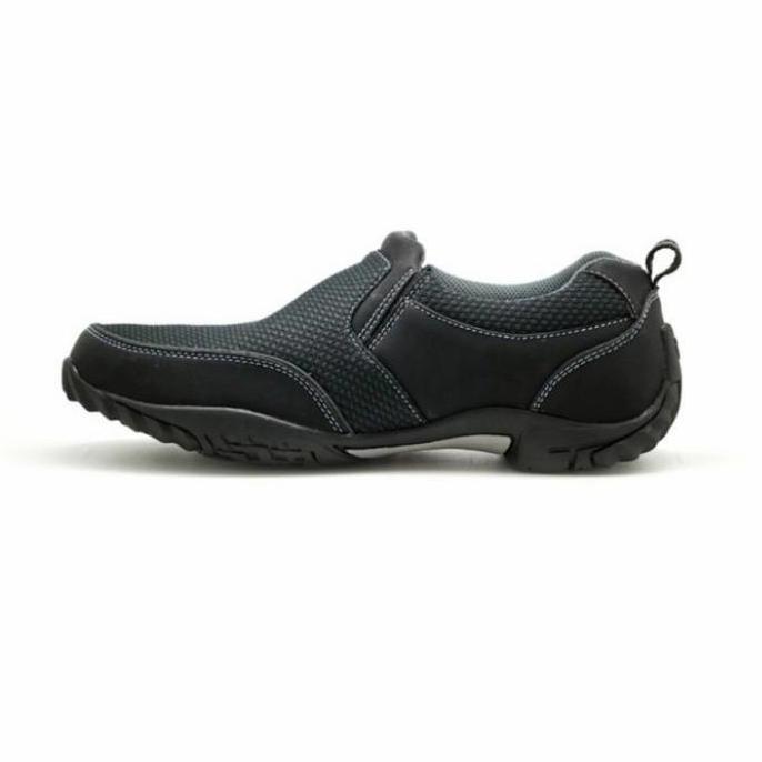 Sepatu Slip ON Casual Weidenmann Walker Hitam