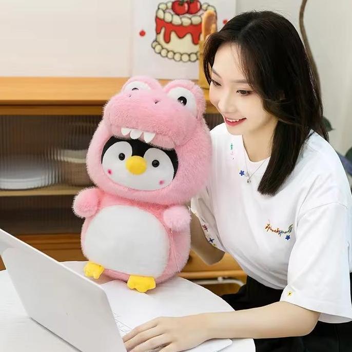 Mainan Boneka Beruang Penguin Kartun Lucu Topi Penyembuh Super Lembut Batch Bantal Tidur Katak Hiu