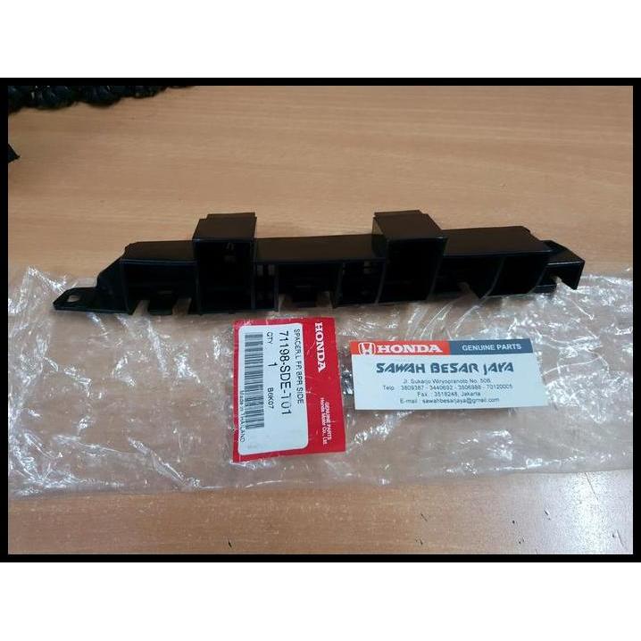 DISKON BRACKET - BRAKET - BREKET ATAU PLASTIK DUDUKAN BUMPER BEMPER DEPAN HONDA ACCORD CM5 2003 2004