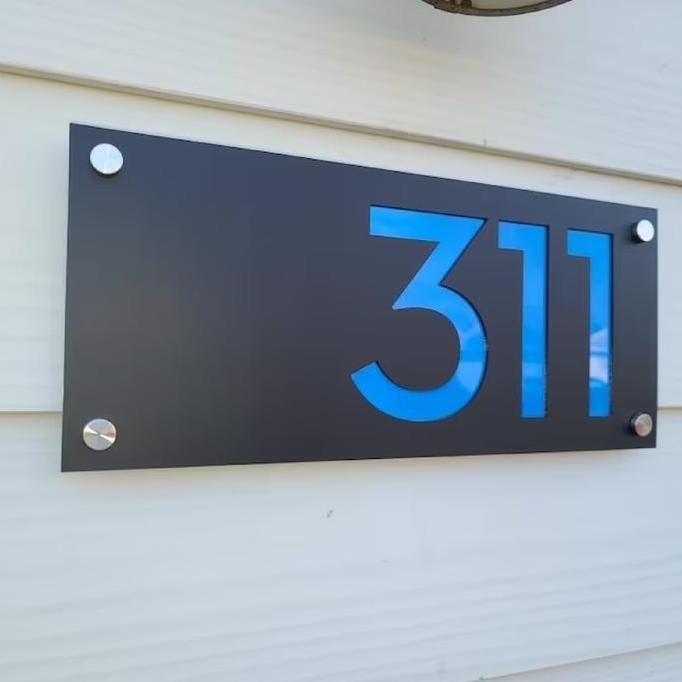 Chiuso- Nomor Rumah Acrylic / Nomer Rumah / Nomor Rumah Unik / Nomor Rumah Akrilik