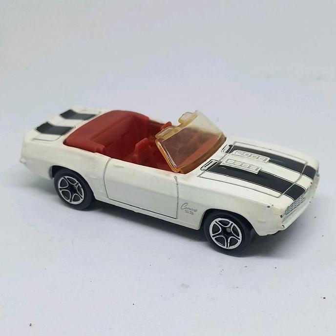 matchbox 1969 69 chevy camaro ss 396 putih loose diecast (s)
