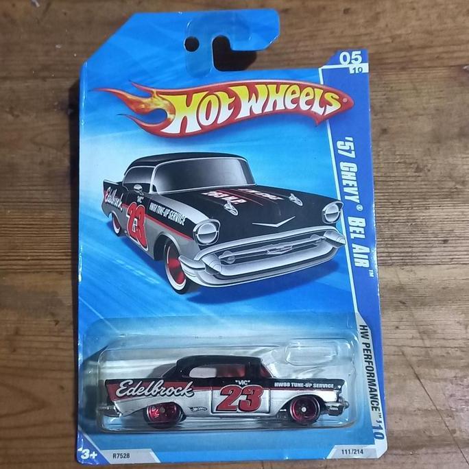 HOT WHEELS '57 CHEVY BEL AIR EDELBROCK DIECAST (S)