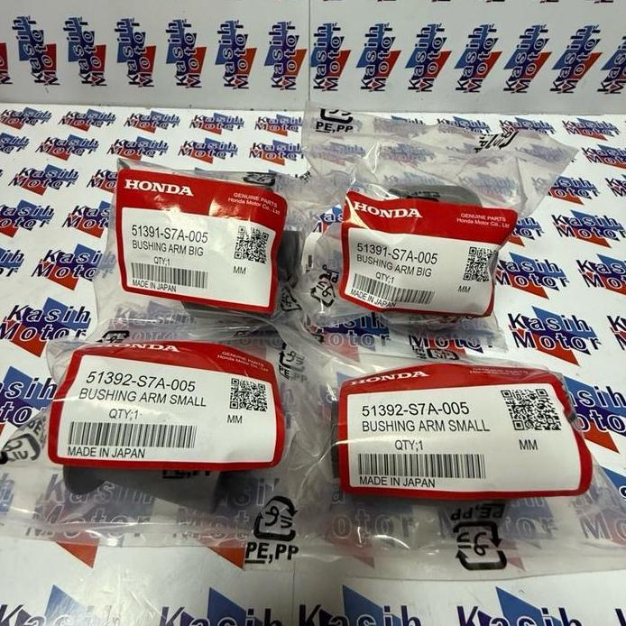 BUSHING ARM BESAR KECIL BUSHING LOWER ARM SAYAP DEPAN HONDA STREAM 2002-2006 JAPAN
