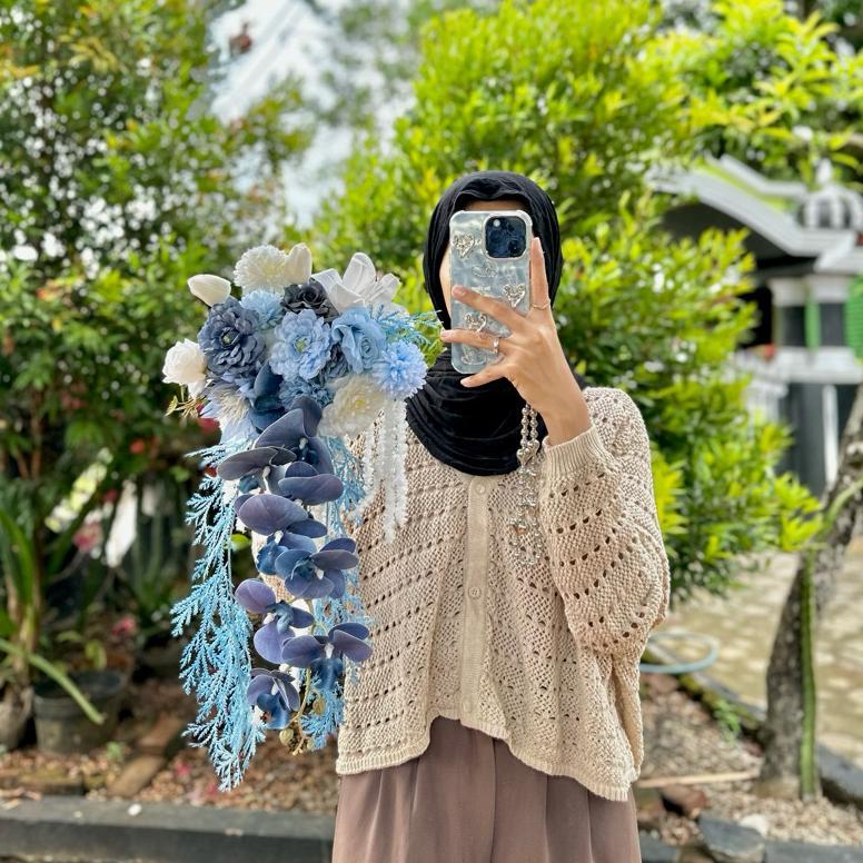 Diskon [Ready] Hand Bouquet Anggrek / Hand Bouquet Wedding/Hand Bouquet Cascade Wedding Menjuntai