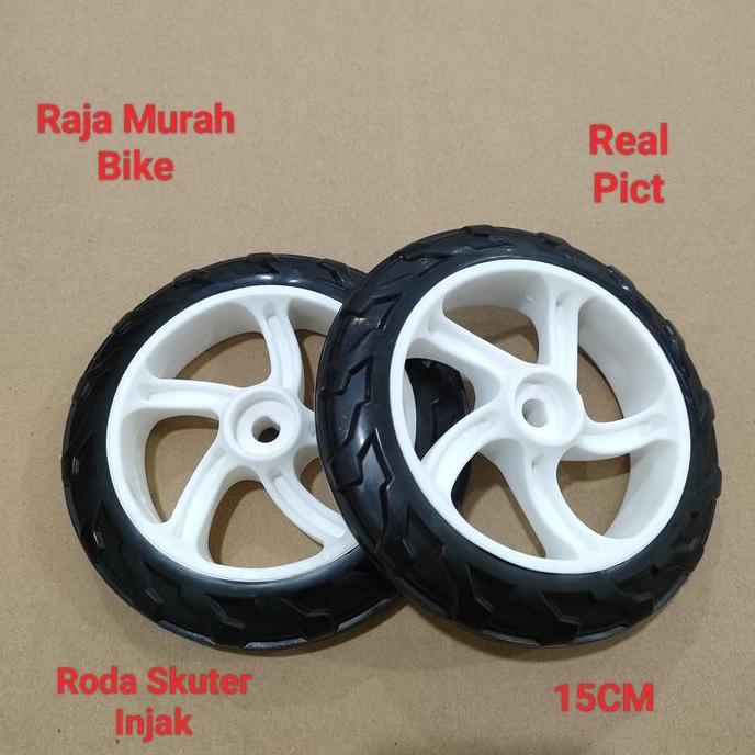 TERLARIS RODA SKUTER INJAK RODA BELAKANG SKUTER RODA SCOOTER INJAK