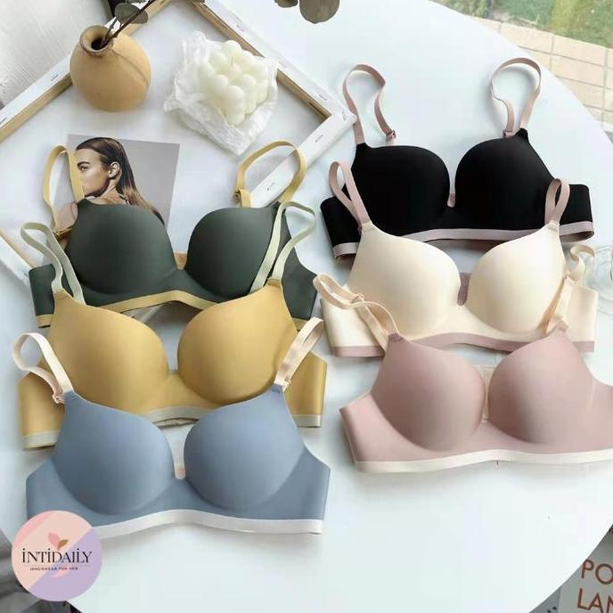 Bra Polos Tanpa Kawat Busa Tebal Lembut Push Up BH Wanita Ukuran Dewasa Nyaman