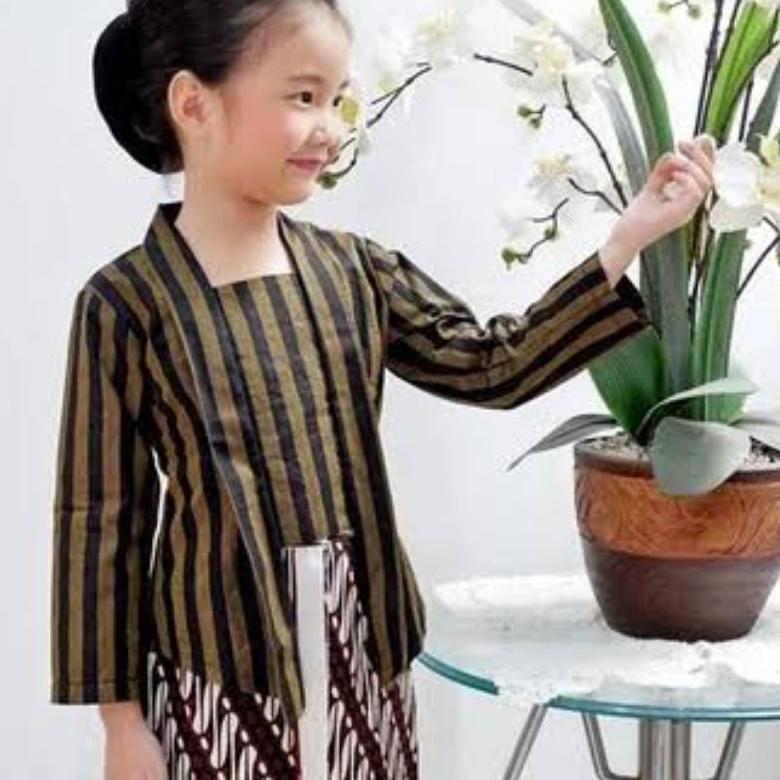 Diskon Kebaya Lurik Anak-Setelan Kebaya Lurik Anak-Baju Lurik Anak Sd