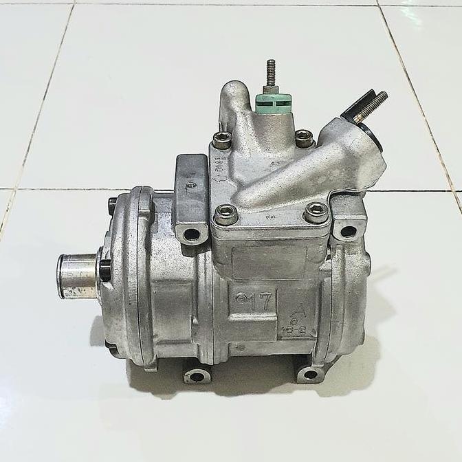 compressor ac 17a denso....