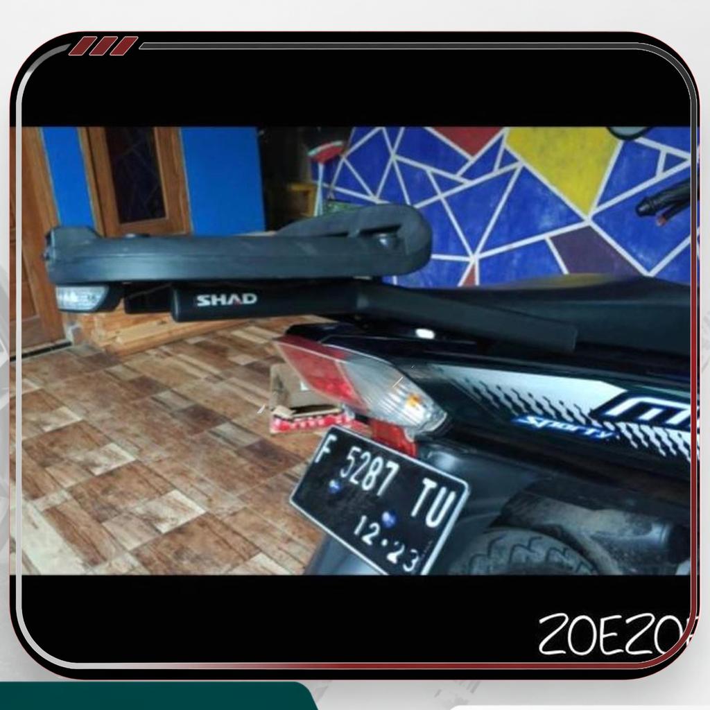 Breket Box Shad Motor Yamaha Mio M3 Mio S Mio Z Mio Gear 125-Bracket Box Shad Original