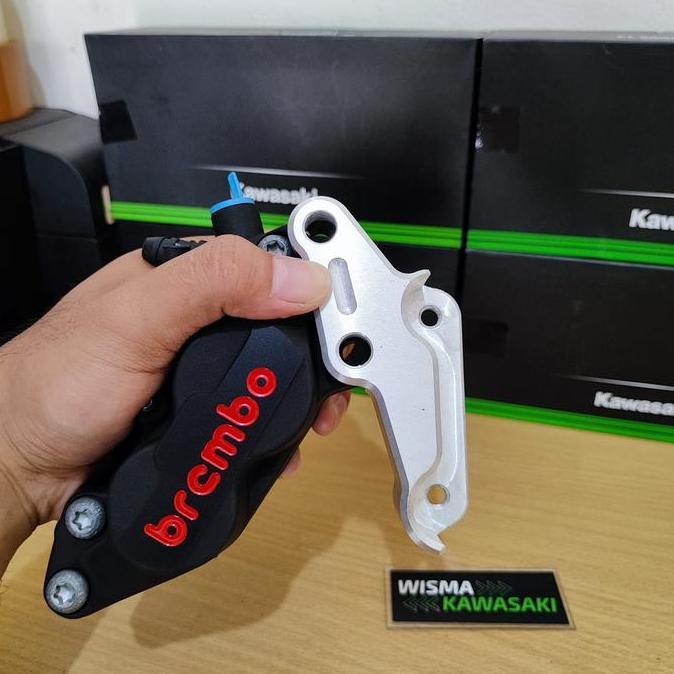 Breket Kaliper Depan Brembo 4 Piston 1 Ninja R SS