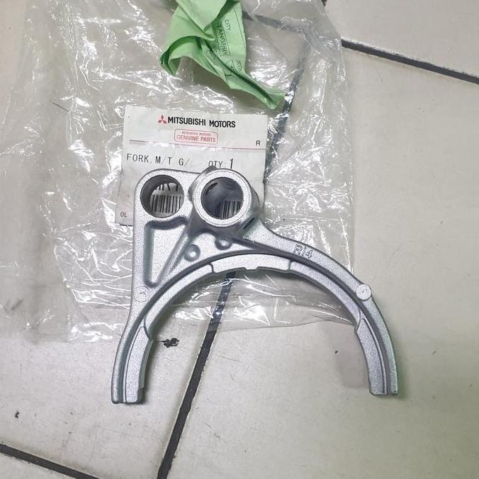 Fork Garpu Transmisi Manual Gigi 3 4 Mitsubishi Triton All New Triton Harga Spesial